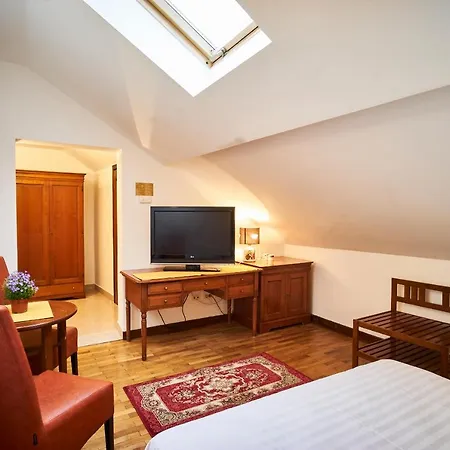 Apartment Cozy Attic Vi *